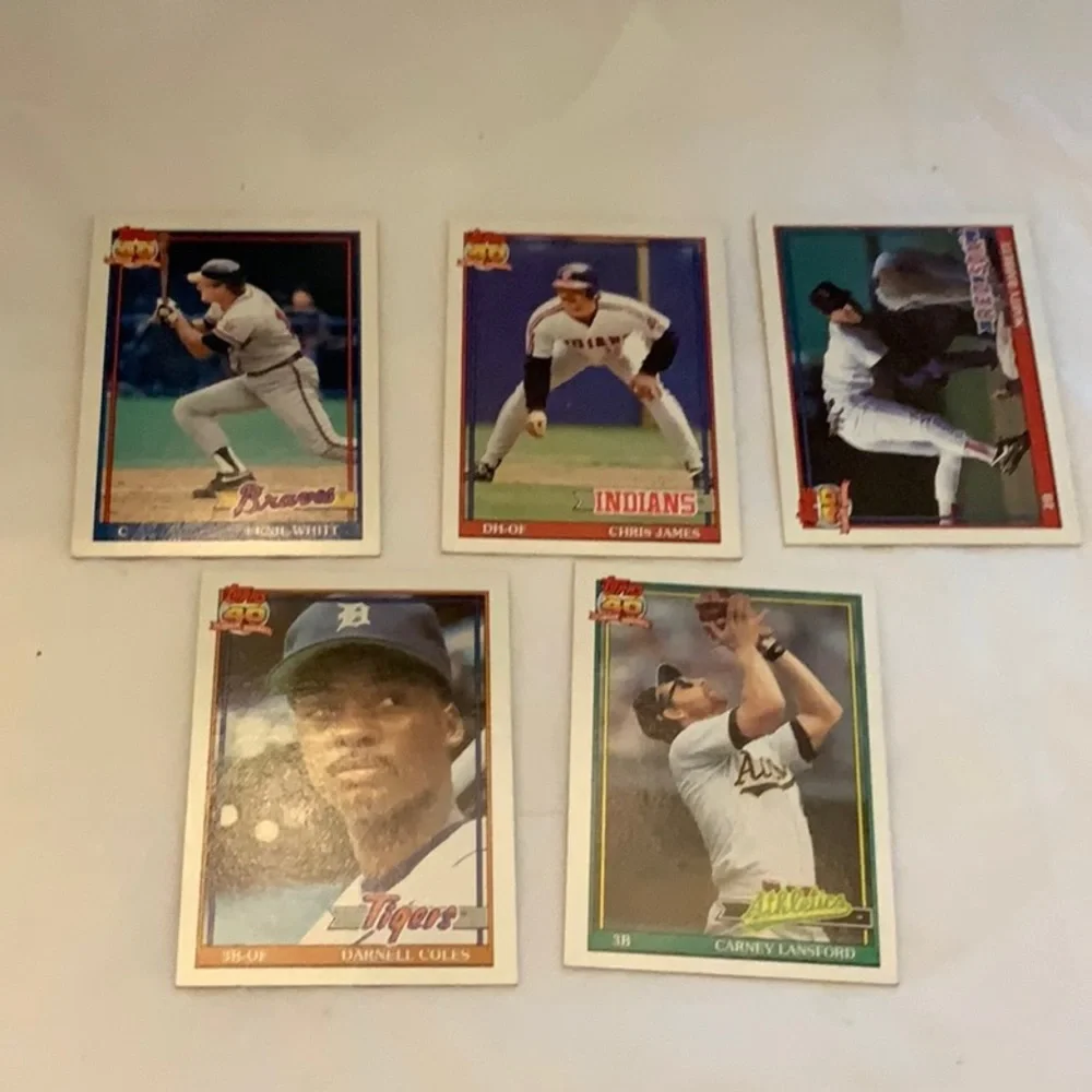 Bundle of Baseball Cards Lot 75